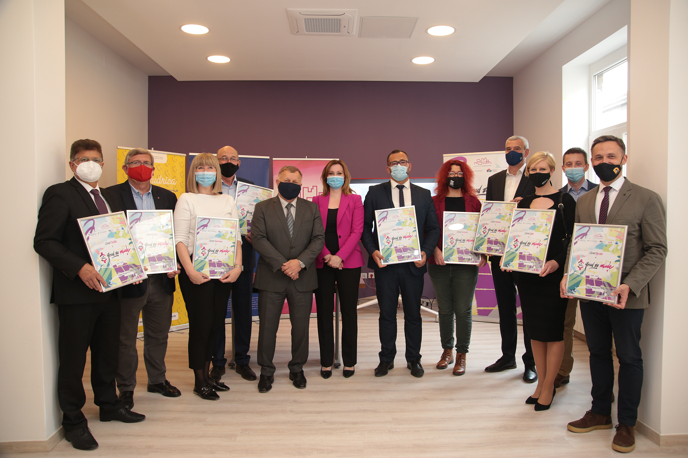 Službeno dodijeljeni certifikati “Gradovima za mlade“