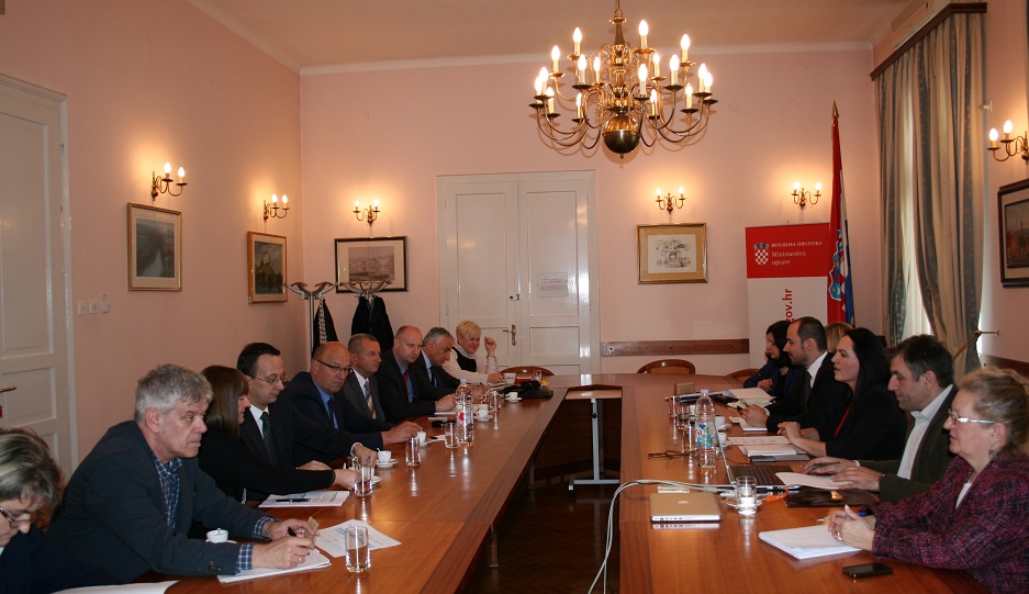 Održan sastanak s Ministarstvom uprave na temu reforme JLRS-a