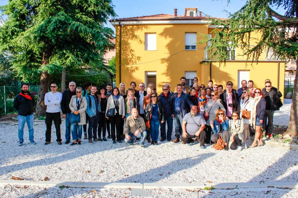 studijsko-putovanje-bologna-grupna-fotka