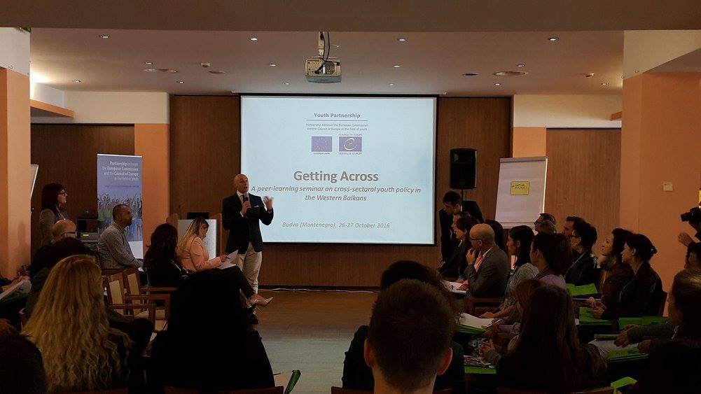 Seminar međusektorske suradnje po pitanju mladih u Budvi