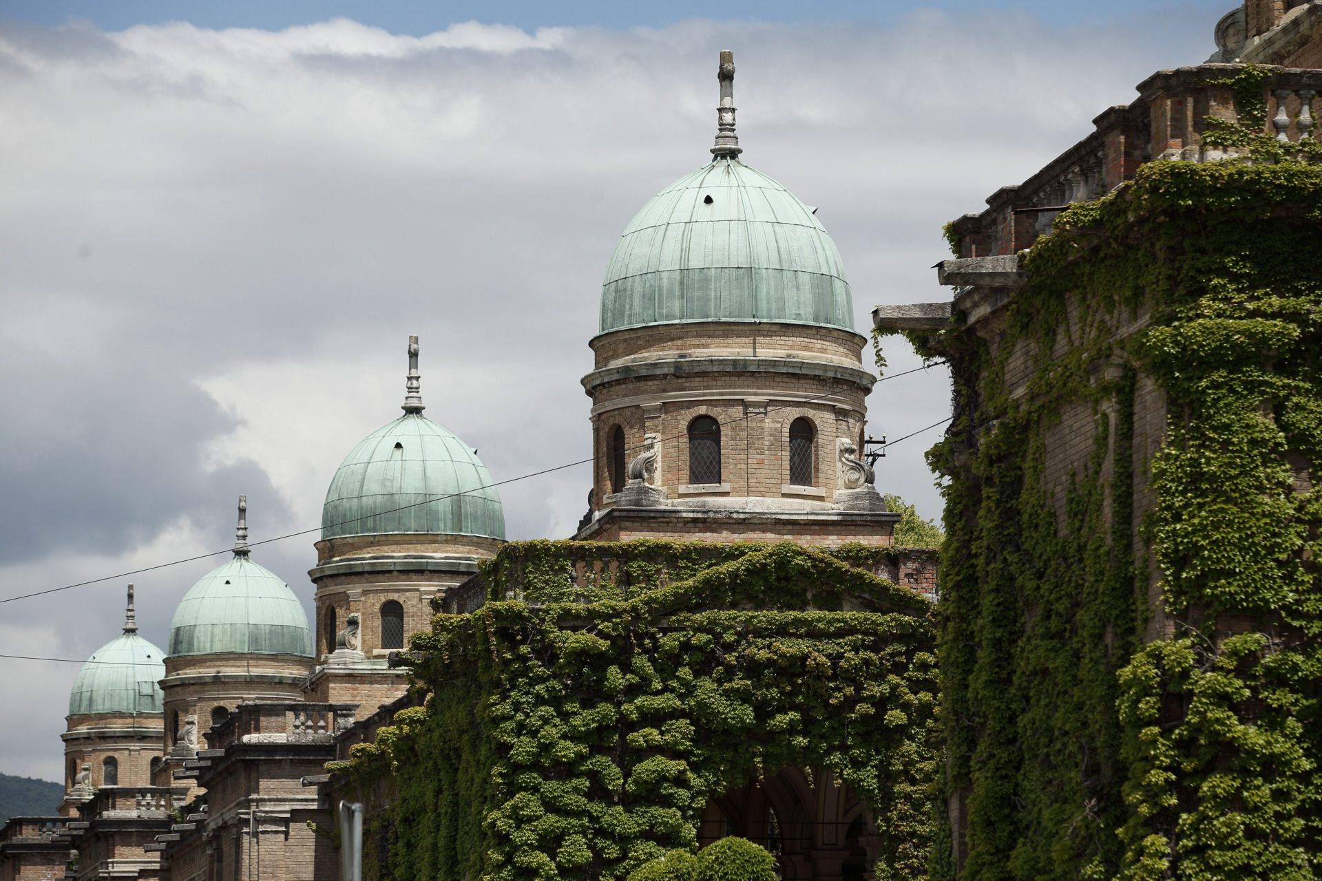 Osniva se Radna skupina za Zakon o grobljima – tražimo člana i zamjenu