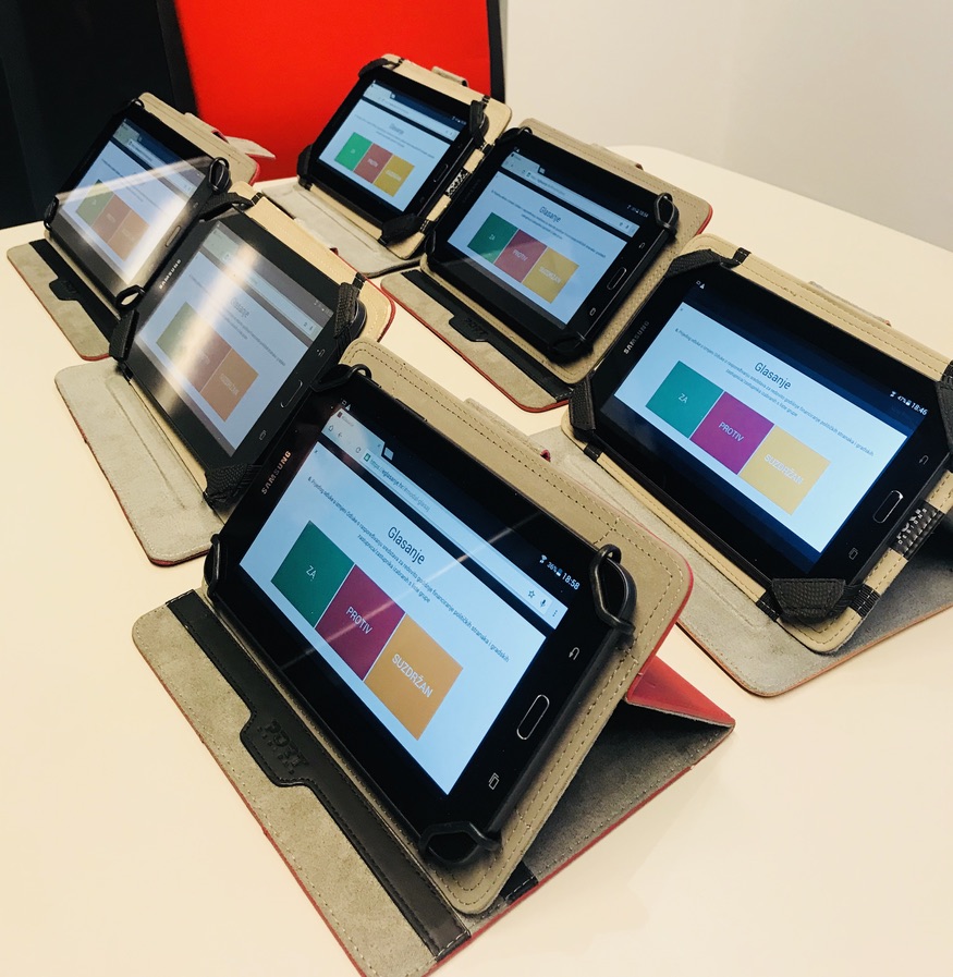 Digitalizacija rada gradskog vijeća (s elektronskim glasovanjem)